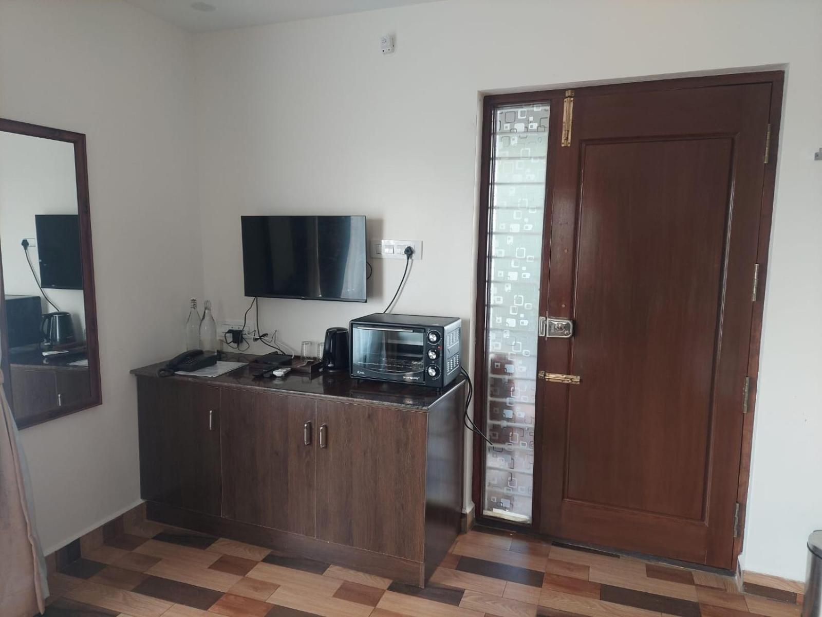 Sapphire Stayss Yelagiri Exterior photo