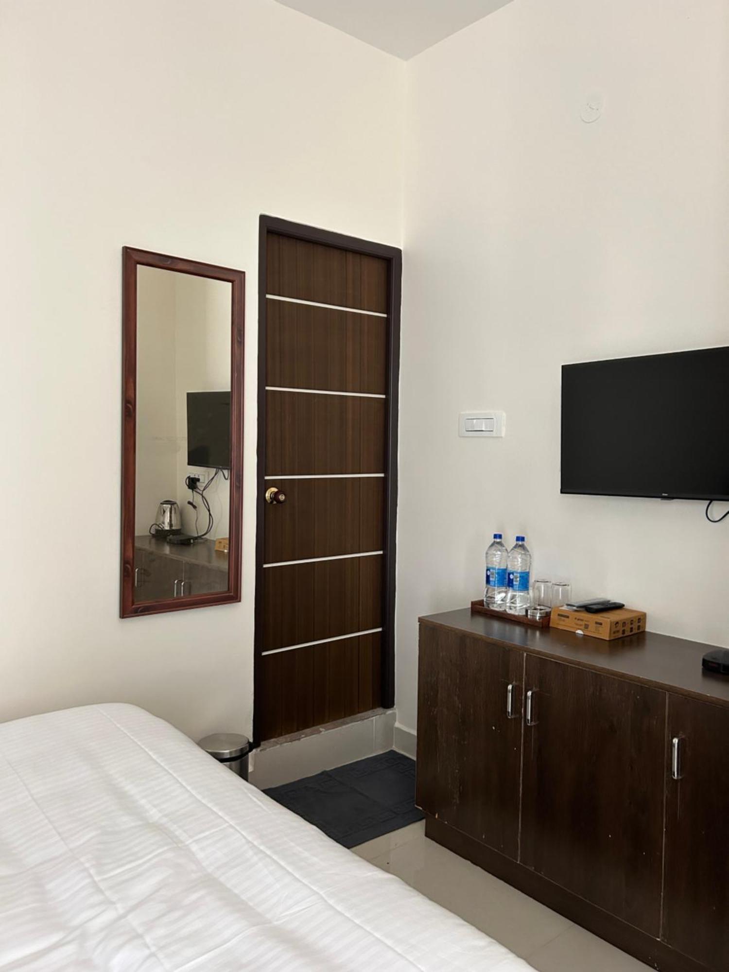 Sapphire Stayss Yelagiri Exterior photo