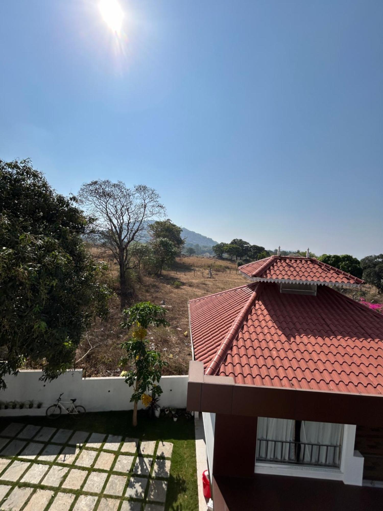 Sapphire Stayss Yelagiri Exterior photo